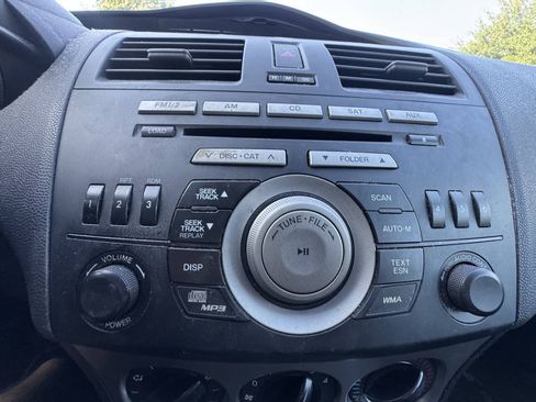 Used 2011 MAZDA MAZDA3 i Touring FWD image 14