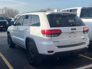 Used 2017 Jeep Grand Cherokee Trailhawk w/ Trailhawk Luxury Group video 3