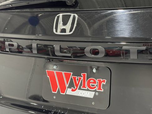 Used 2024 Honda Pilot TrailSport image 48