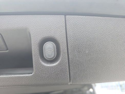 Used 2019 GMC Yukon SLT image 26