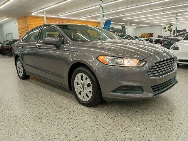 Used 2014 Ford Fusion S FWD image 4