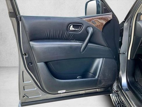 Used 2016 INFINITI QX80 Luxe w/ 22" Wheel Package image 18