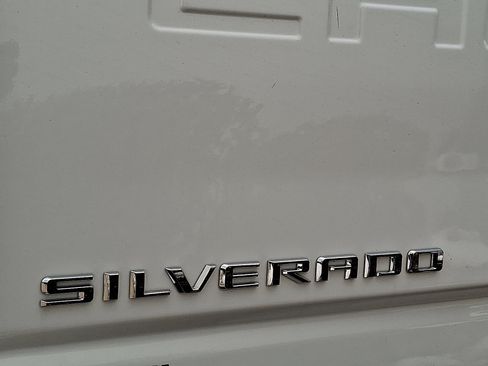 Used 2024 Chevrolet Silverado 3500 W/T image 30