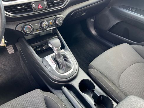 Used 2024 Kia Forte LXS image 39