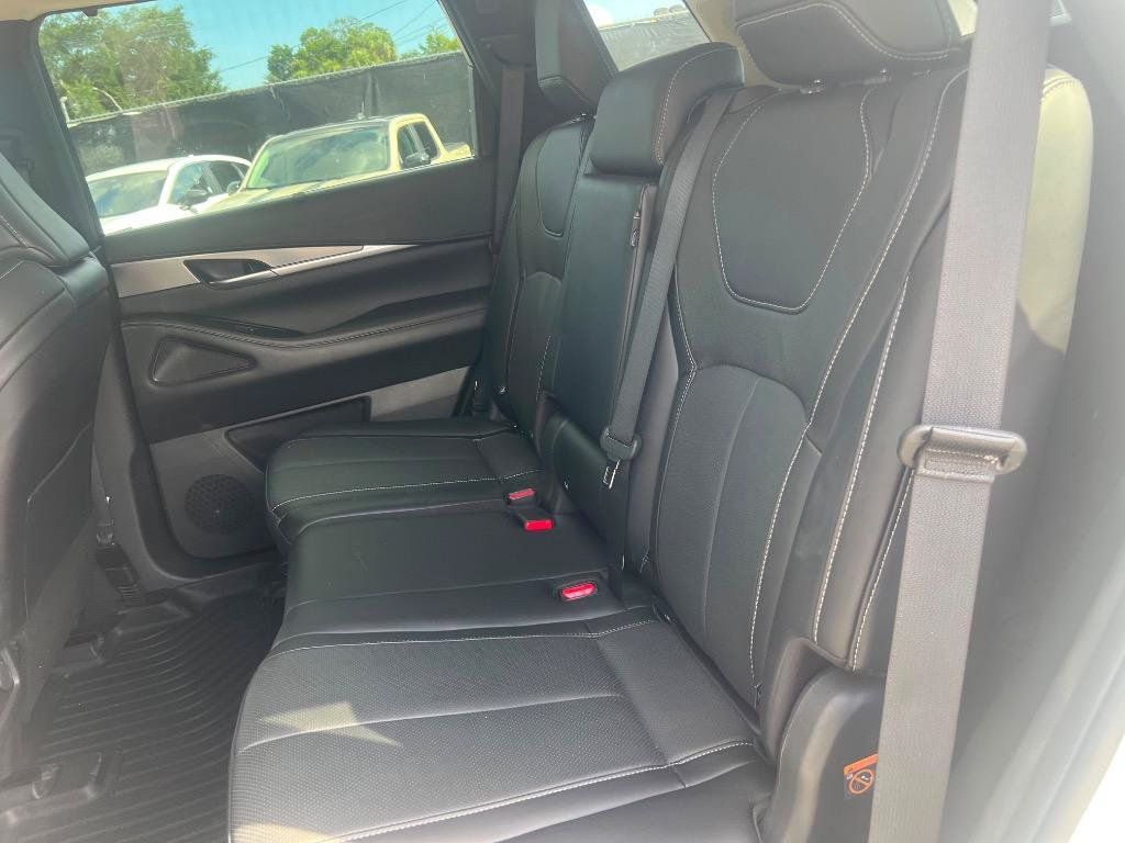 Used 2024 INFINITI QX60 Luxe FWD image 14