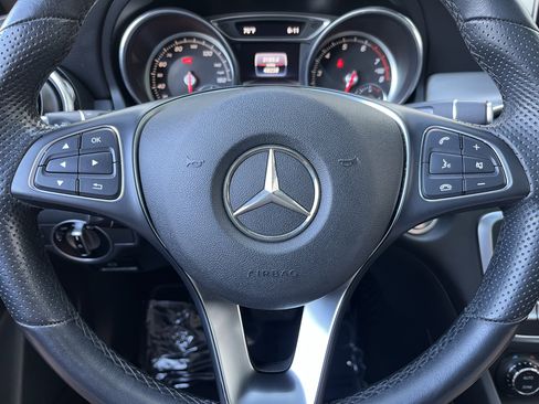 Used 2019 Mercedes-Benz GLA 250 4MATIC image 26