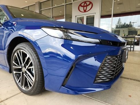 New 2026 Toyota Camry XLE image 8