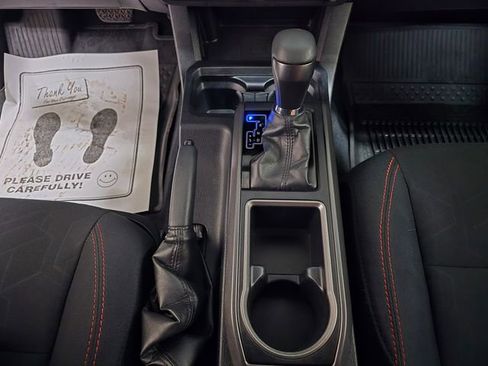 Used 2020 Toyota Tacoma TRD Off-Road image 22