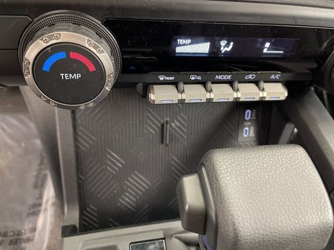 Used 2025 Toyota 4Runner SR5 image 15