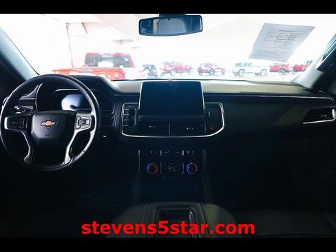 Used 2022 Chevrolet Tahoe LT w/ Luxury Package RWD image 7