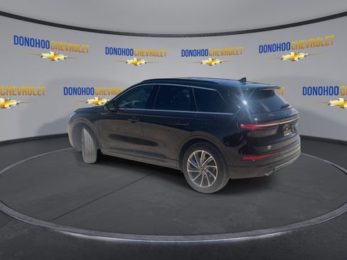 Used 2025 Lincoln Corsair Grand Touring AWD/4WD image 9