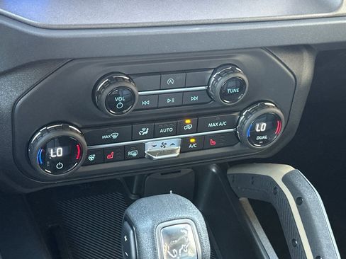 New 2026 Ford Bronco Badlands AWD/4WD image 21