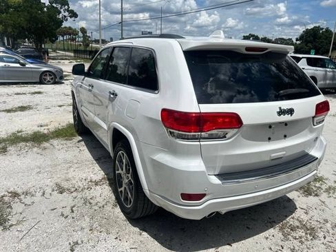 Used 2019 Jeep Grand Cherokee Overland RWD image 3