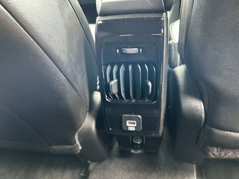 Used 2025 Jeep Compass Latitude image 15