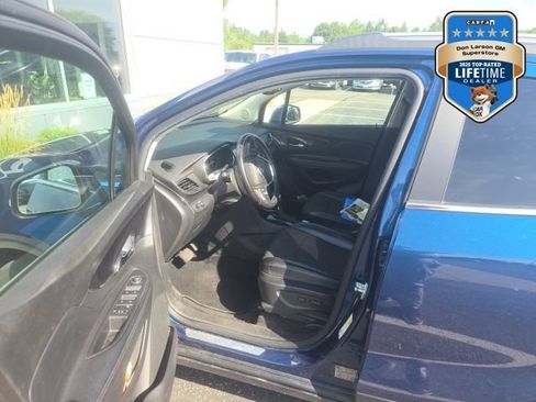 Used 2019 Buick Encore Preferred FWD image 1