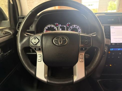 Used 2020 Toyota 4Runner Limited RWD image 16