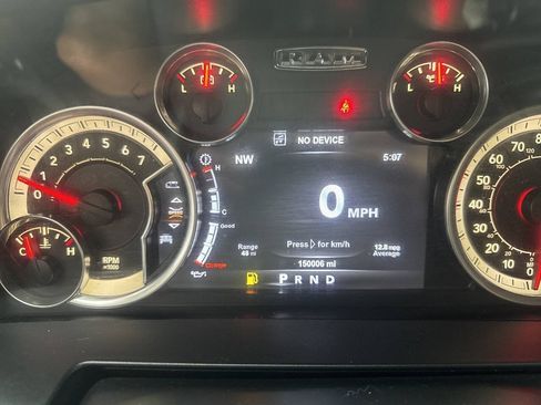Used 2017 RAM 1500 Laramie AWD/4WD image 16