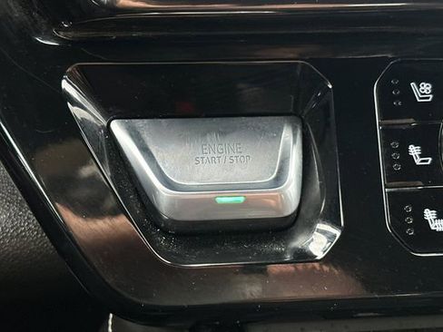 Used 2025 GMC Sierra 2500 AT4X image 24