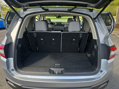 Used 2025 Honda Pilot EX-L image 14