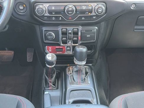 Used 2022 Jeep Wrangler Unlimited Rubicon w/ Steel Bumper Group AWD/4WD image 16