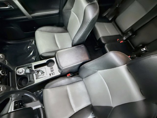 Used 2018 Toyota 4Runner SR5 Premium AWD/4WD image 22