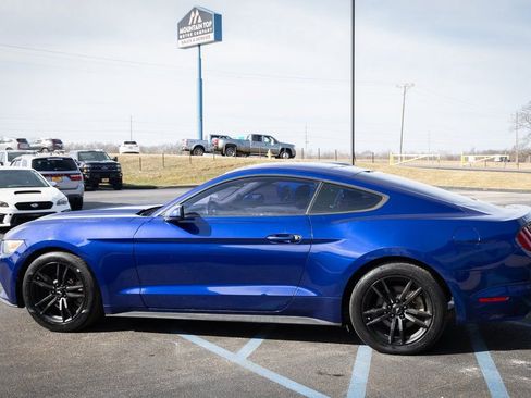 Used 2016 Ford Mustang Coupe image 17