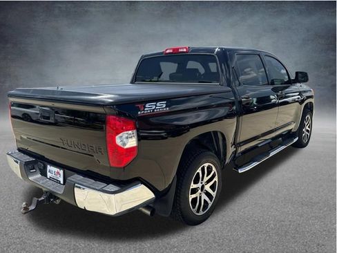 Used 2017 Toyota Tundra SR5 RWD image 9