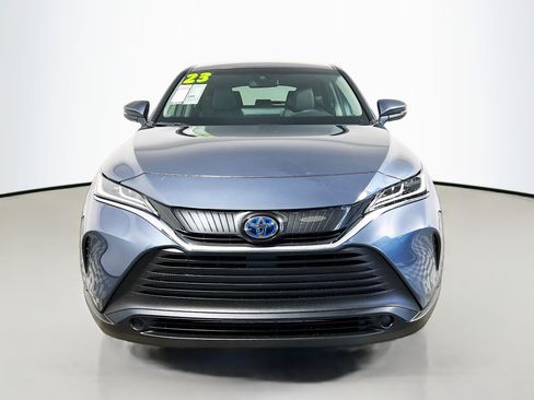 Used 2023 Toyota Venza LE image 11