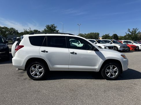 Used 2012 Toyota RAV4 4WD V6 w/ Tow Prep Pkg image 3