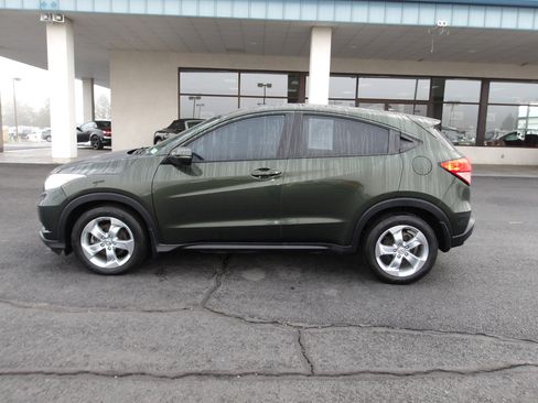 Used 2016 Honda HR-V EX image 2