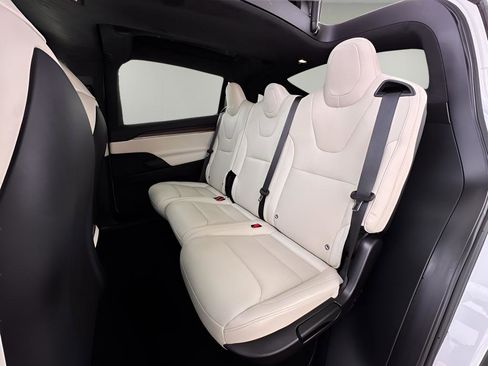 Used 2023 Tesla Model X AWD/4WD image 19