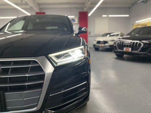 Used 2019 Audi Q5 2.0T Premium Plus w/ Premium Plus Package image 14