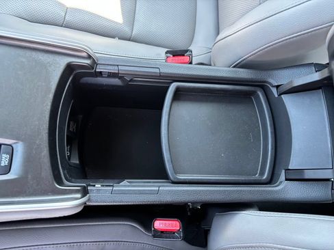 Used 2018 Honda Accord Touring image 38