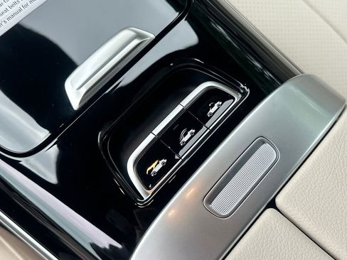New 2026 Mercedes-Benz CLE 300 4MATIC Cabriolet image 30