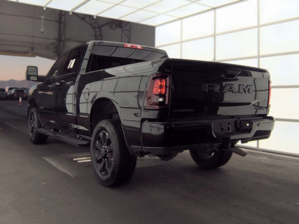 Used 2025 RAM 2500 Big Horn AWD/4WD image 4