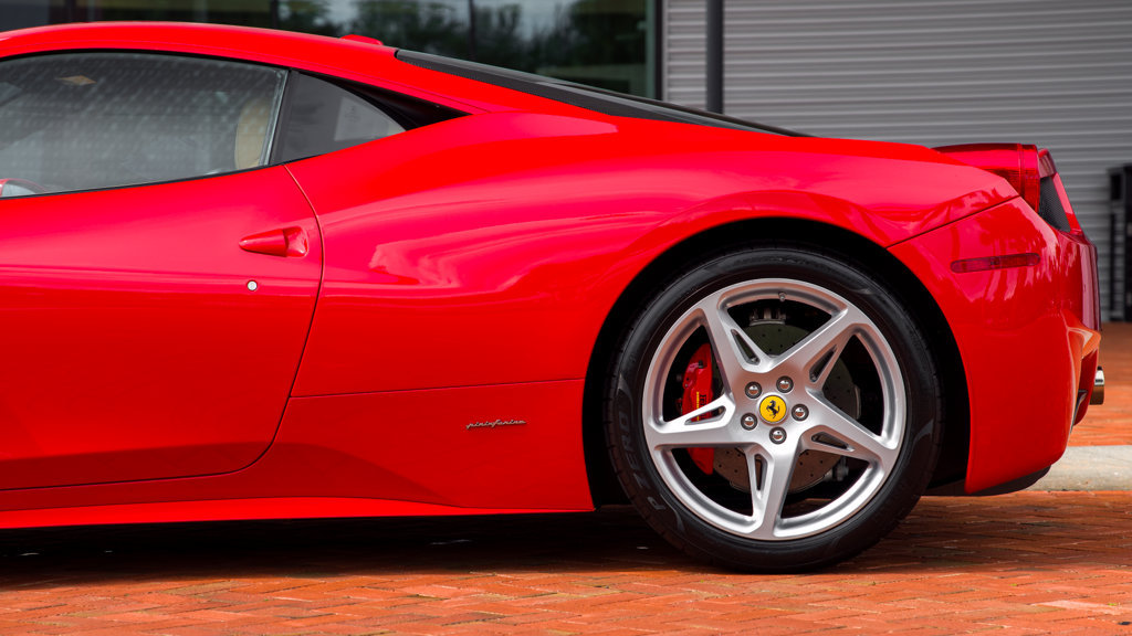 Certified 2013 Ferrari 458 Italia Coupe RWD image 3