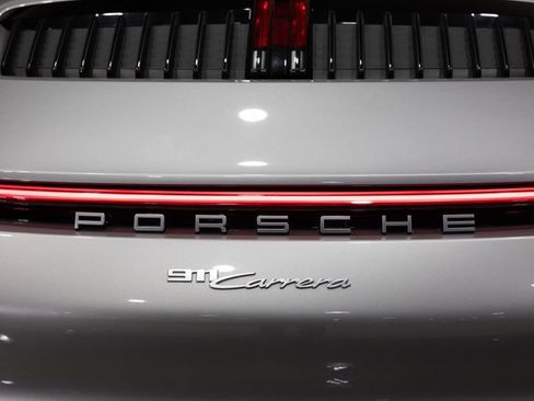 Used 2023 Porsche 911 Carrera w/ Sport Chrono Package image 34