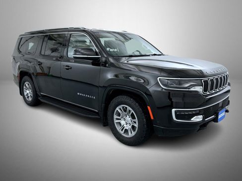 Used 2023 Jeep Wagoneer L 4WD w/ HD Trailer Tow Package image 3