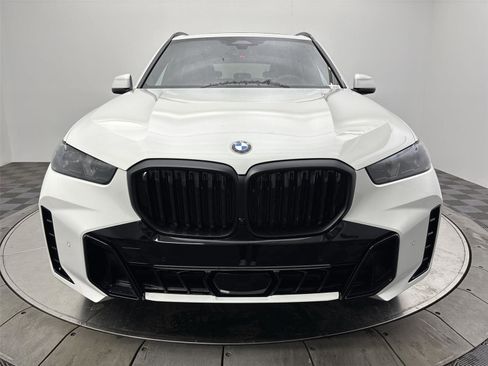 New 2026 BMW X5 xDrive40i w/ M Sport Package image 14