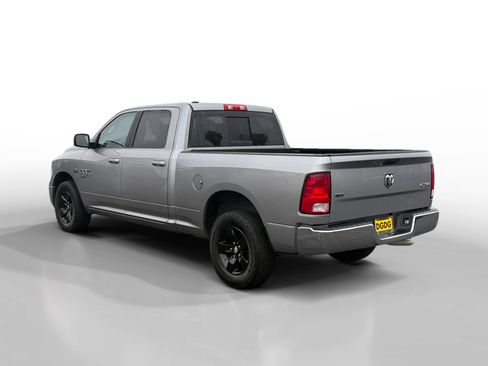 Used 2020 RAM 1500 Classic SLT image 3