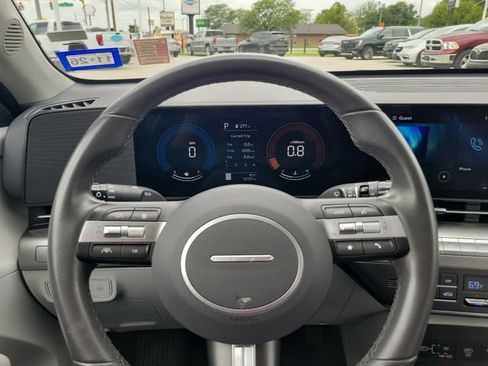 Used 2025 Hyundai Kona SEL FWD image 23
