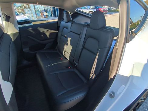 Used 2023 Tesla Model Y Long Range image 23