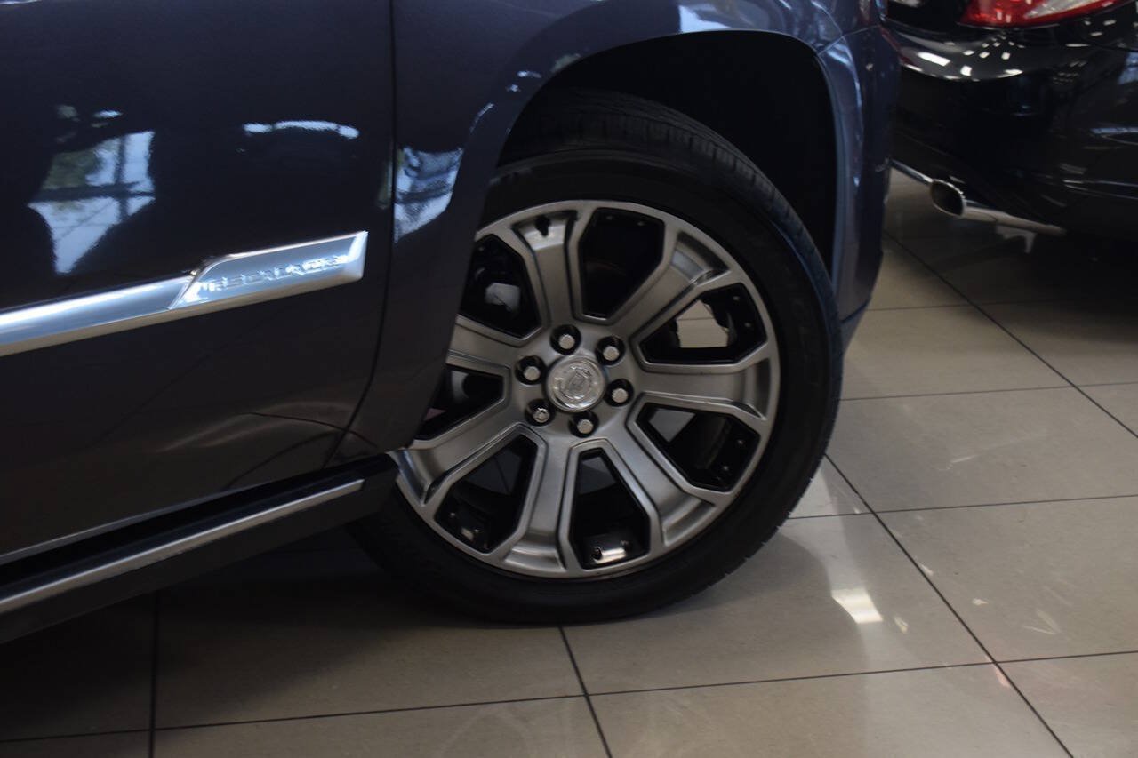 Used 2015 Cadillac Escalade Premium AWD/4WD image 15