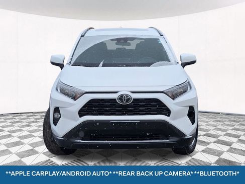 Used 2020 Toyota RAV4 XLE w/ Convenience Package image 2