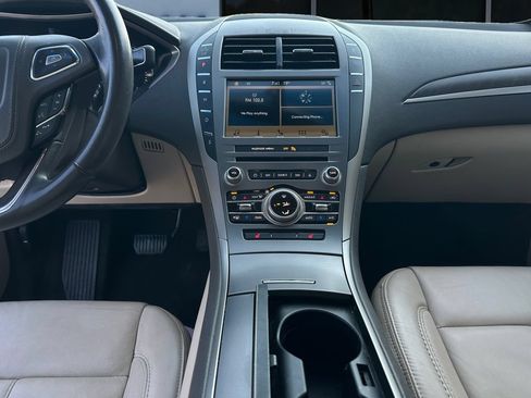 Used 2017 Lincoln MKZ Select FWD image 19