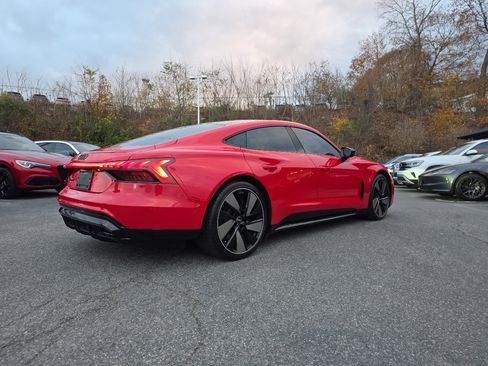 Used 2023 Audi e-tron GT Prestige w/ Prestige Package image 26