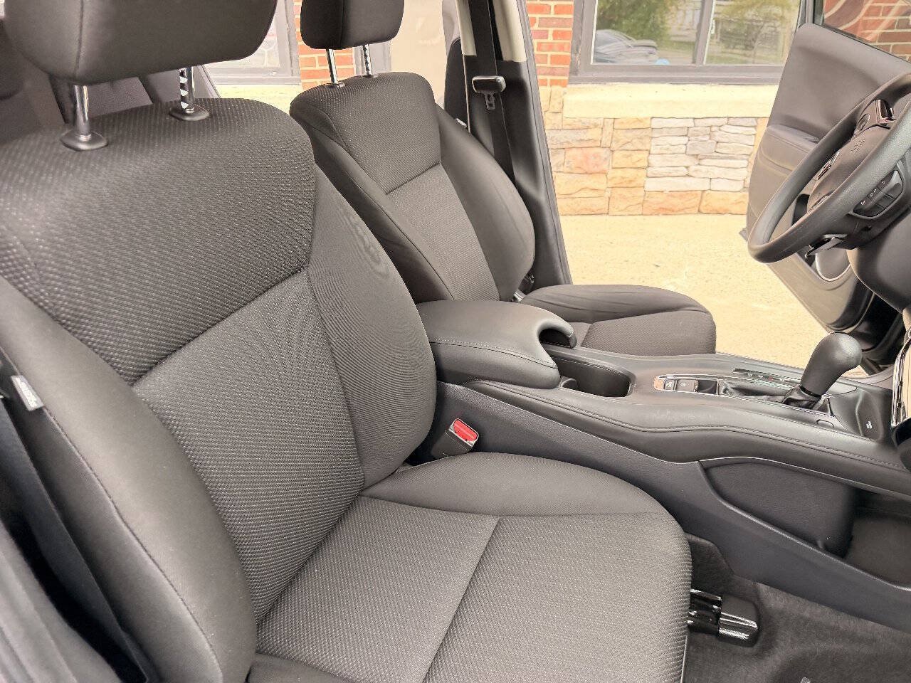 Used 2016 Honda HR-V EX image 19