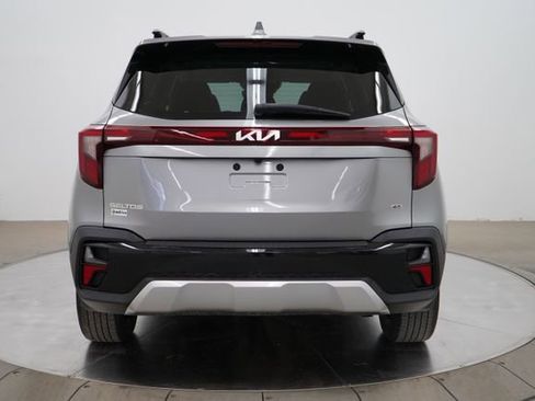 Used 2024 Kia Seltos EX AWD/4WD image 6