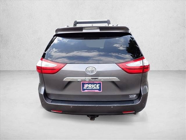 Used 2017 Toyota Sienna Limited AWD/4WD image 3