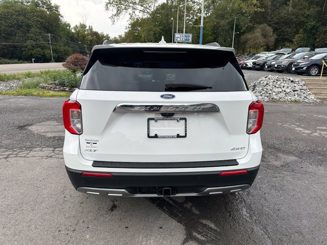 Used 2022 Ford Explorer XLT w/ Equipment Group 202A AWD/4WD image 4